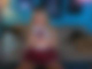 Live cam show with MissDilara - Red Hair on CamClone