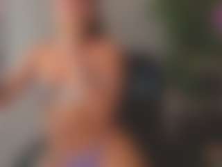 Live cam show with RinaKlark - Blue Eyes on live18s.com