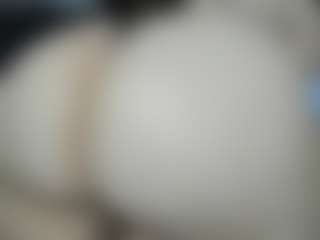 Live cam show with Alexaa Blumm - Ass Clapping on Pornisteam.com