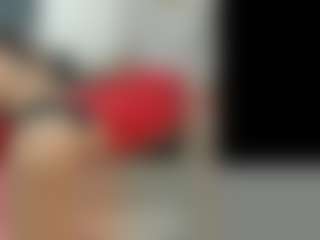 Jade-Roxx MILF webcam performer live streaming