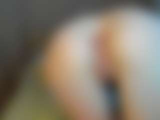 Live cam show with Lesyalis - Skinny on CamSodaAdn