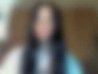 Live cam show with Lesyalis - Shaved Pussy on livesuperchat.net