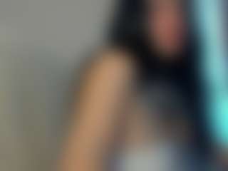 Live cam show with Lesyalis - Skinny on Camsoda