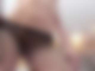 Live cam show with Mary-Spencer - Moaning on CamClone