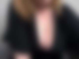 Live cam show with NikkiWet - Green Eyes on SpankPalCams