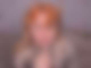Live cam show with ElizabethRollens - Moaning on sexylive.show