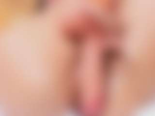 Live cam show with AitanaNoa - Camel Toe on Camming Site