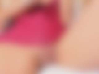 Live cam show with AitanaNoa - Body Massage on fuklive.com