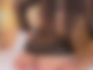 Live cam show with AitanaNoa - Camel Toe on CamClone
