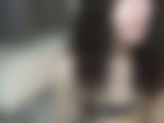 Live cam show with GladisBelousson - Skinny on Camming Site