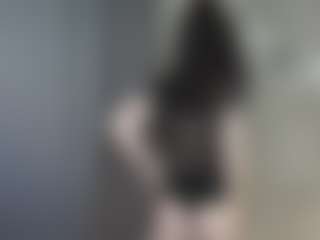 Live cam show with GladisBelousson - Teen (18+) on alttransgirls