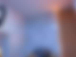 Live cam show with Lola-Roses-Tf - Flashing on Soda Cam