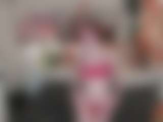 Live cam show with Pixiee21 - Green Eyes on SxyPornLive