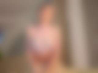 Live cam show with Sofia - Small Ass on testsause.com