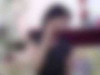 Live cam show with Saraanova - Brown Eyes on Camversity