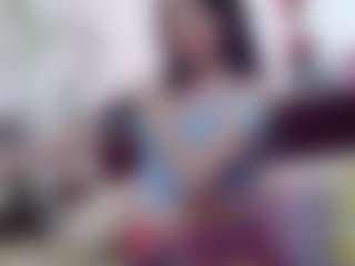 Live cam show with Saraanova - Armpits on live18s.com