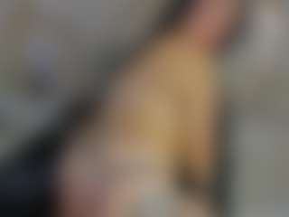 Live cam show with Zayra - Facial Piercings on SquirtSoMuch