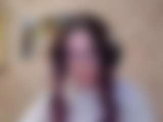 Isa's Live Sex Cam Show