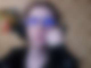 Live cam show with Isa - Average on Pornisteam.com