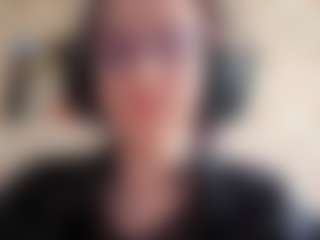 Live cam show with Isa - Body Massage on TottyGirls