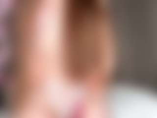 Emylast's Live Sex Cam Show