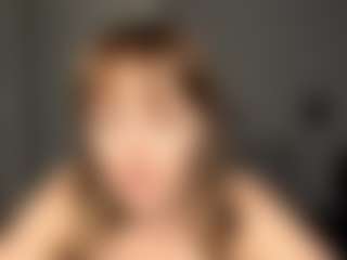 Live cam show with AdelinaComerford - Green Eyes on SquirtSoMuch