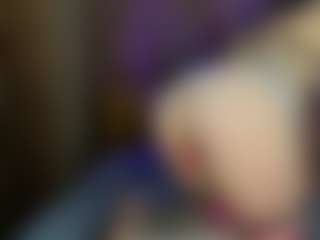 Live cam show with AshleyCutiePie - Butt Plug on boobsie.com