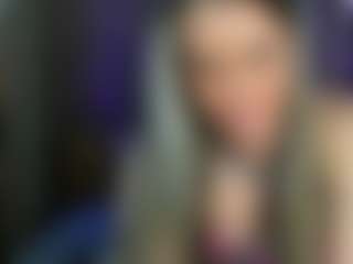 Live cam show with AshleyCutiePie - Middle Aged on instabang