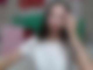 Live cam show with JessicaBreeze - Thin on friskycurves.com