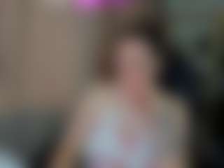 Live cam show with Kylara-1 - Brown Hair on Mixed Magazine Live