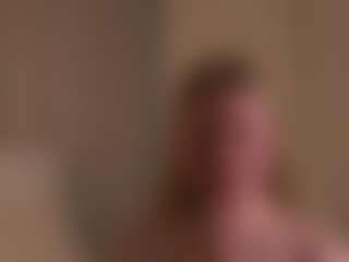 Live cam show with LucienneRelkin - Moaning on sexylive.show