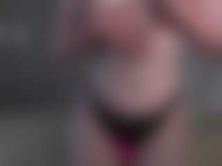 LucienneRelkin's Live Sex Cam Show