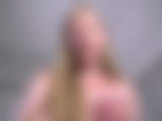 Live cam show with LucienneRelkin - Normal on Dare Cams