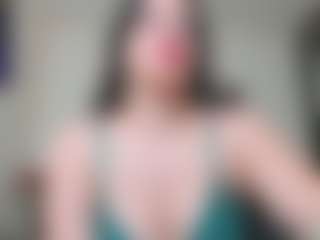 GoldenLunaFantasy's Live Sex Cam Show