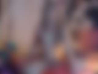 Live cam show with hi-elora - Average on Camsoda