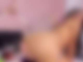 Honeyht's Live Sex Cam Show