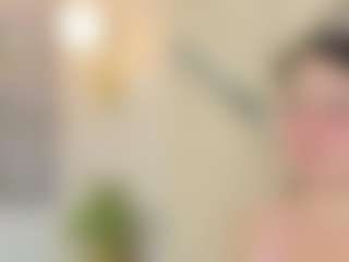 Live cam show with MelanieBleke1 - Petite on CamSodaAdn