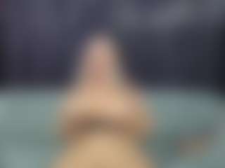 Live cam show with rileyloganbbw - Blue Eyes on Milfs Live