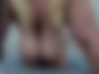 Live cam show with rileyloganbbw - Middle Aged on Camsoda