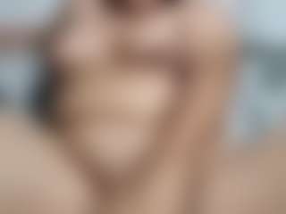 Live cam show with DanielleEvans - Mobile on Instabang