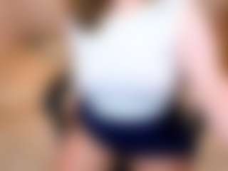 Live cam show with Karoline - Moaning on SinfulBabes