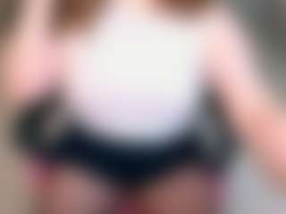 Live cam show with Karoline - Spanks on https://playwithruby.com