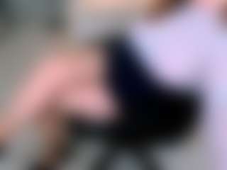 Live cam show with Karoline - Grey on mypornchat.com