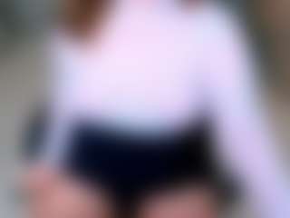 Live cam show with Karoline - Tittyfuck on Camversity