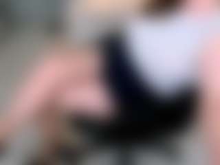 Live cam show with Karoline - Moaning on fuck-show.com