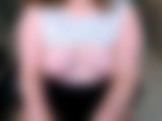 Live cam show with Karoline - Tittyfuck on fuck-show.com