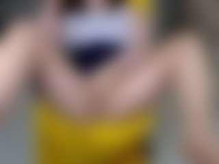 Live cam show with Karoline - Middle Aged on TastyBlacksLive