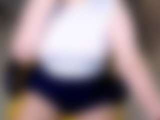 Live cam show with Karoline - Spanks on Camsoda