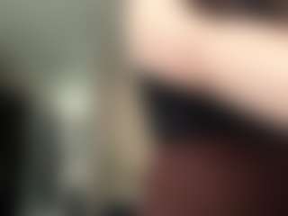 Live cam show with DevorahHaire - Granny Squirt on CamClone
