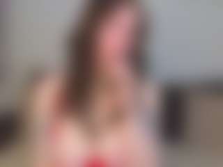 EmelineMooring's Live Sex Cam Show